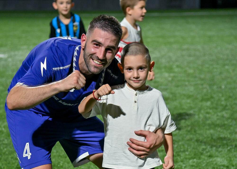<p>Turnir u malom fudbalu Trofej Podgorice i ove godine bio spektakularan, a u finalu pred 3.000 ljudi Pljevlja 04 DCLS bila su bolja od Stupova (3:0)</p>