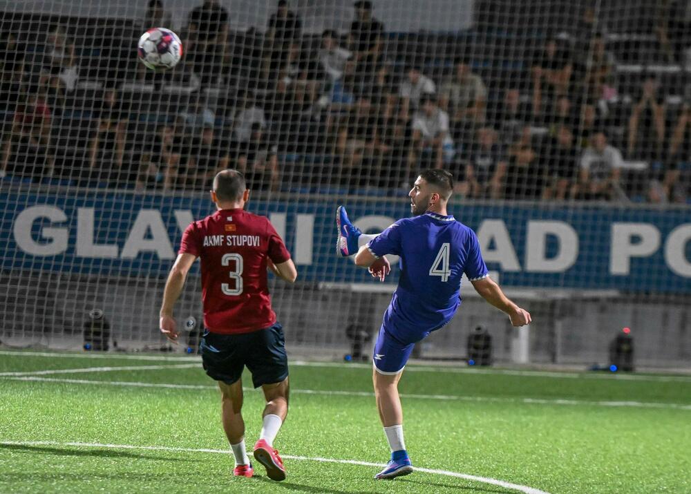 <p>Turnir u malom fudbalu Trofej Podgorice i ove godine bio spektakularan, a u finalu pred 3.000 ljudi Pljevlja 04 DCLS bila su bolja od Stupova (3:0)</p>