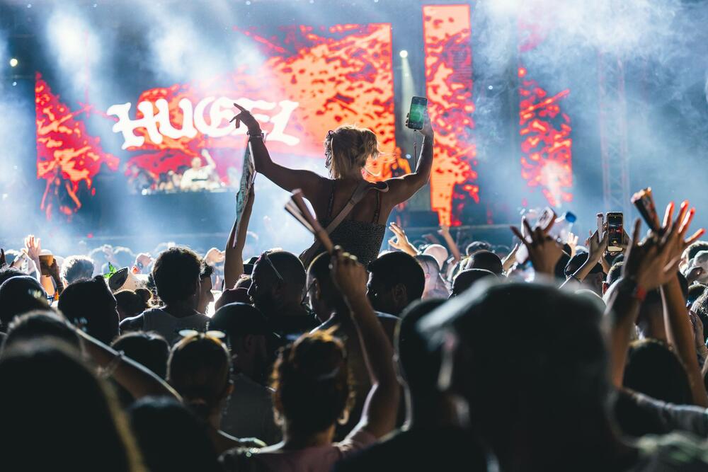 <p>"Sea Dance festival se sinoć vratio Crnoj Gori okupivši čak 39.000 posjetilaca, iz preko 100 zemalja svijeta, pretvarajući Bečiće posljednjeg petka avgusta u jednu od najvažnijih festivalskih destinacija Evrope", poručili su iz organizacije</p>