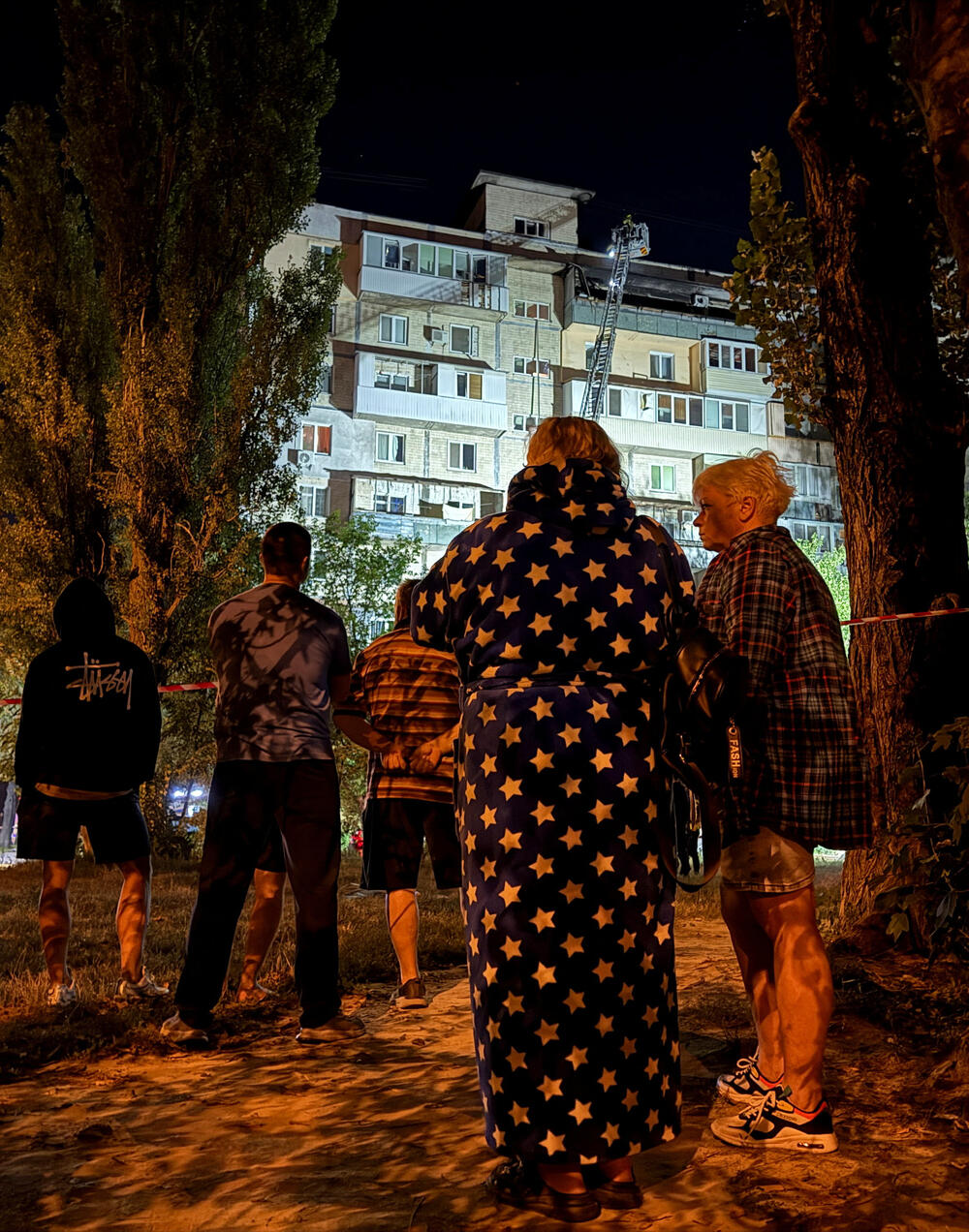 <p>42 osobe su povrijeđene, a više od 380 evakuisano je iz područja napada u okrugu Buča, napisao je na Telegramu guverner Kijevske oblasti Timur Tkačenko</p>