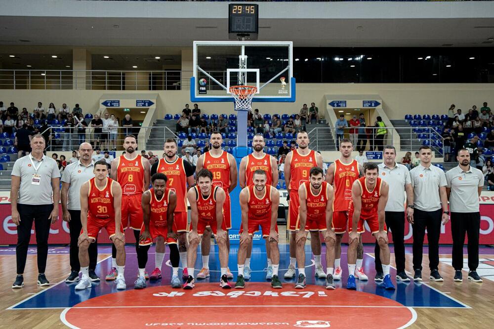 Košarkaška reprezentacija Crne Gore uoči jučerašnjeg meča protiv Gruzije, Foto: FIBA