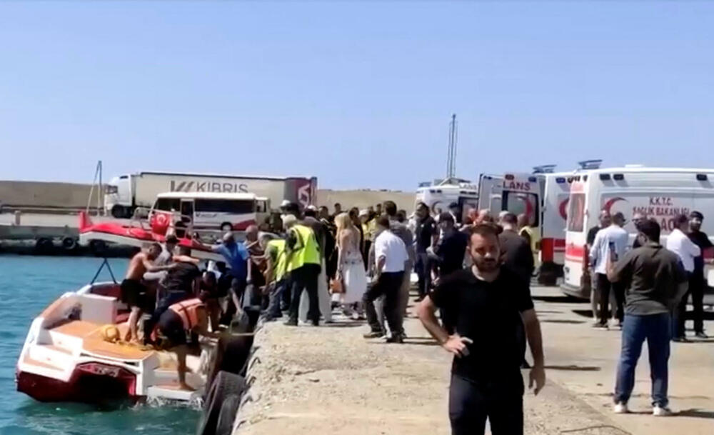 <p>Trajekt katamaranskog tipa saobraćao je od luke Kirenija, poznate i kao Girne, na sjeveru etnički podijeljenog Kipra, ka turskoj luci Tašuđu u provinciji Mersin</p>