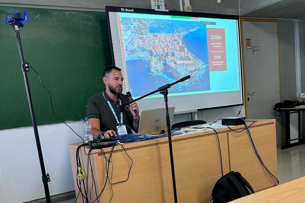 Medin tokom izlaganja o Budvi, Foto: Privatna arhiva