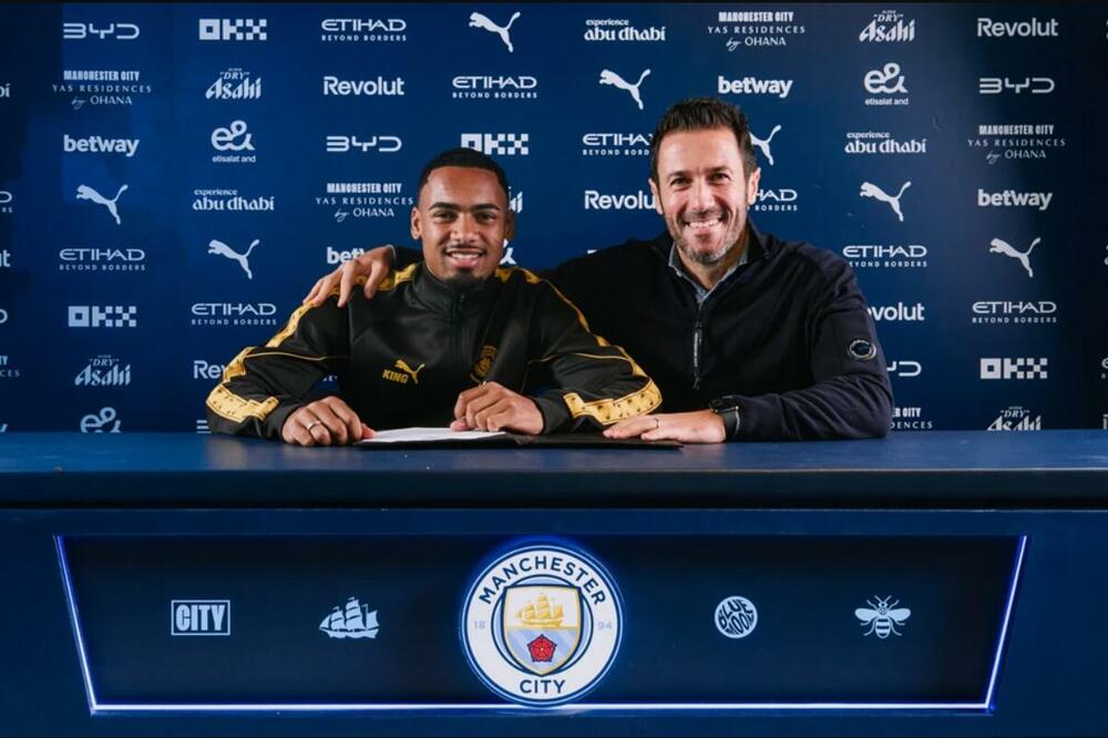 Alan Elijas, Foto: www.mancity.com