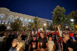 Veličanje Ratka Mladića na skupu u Banjaluci