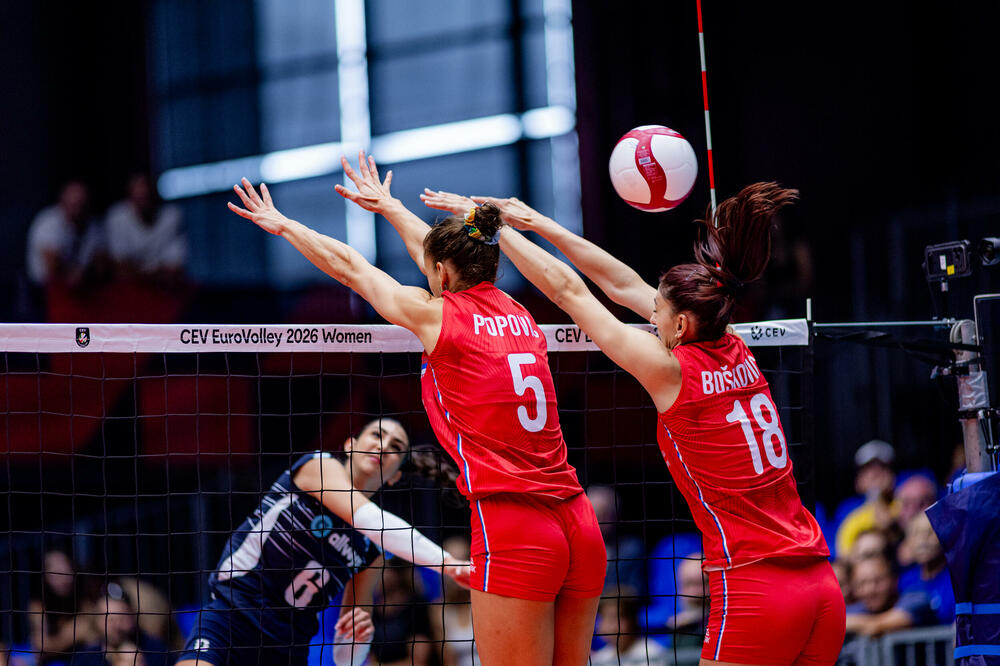 Srbija bez problema sa Grčkom: Tijana Bošković i Mina Popović u bloku, Foto: CEV