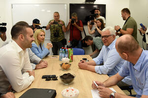 Spajić ne da Mandića: Da li je PES ugasio nadu u prolaz...