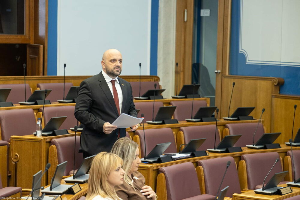 Božović u Skupštini, Foto: Skupština Crne Gore