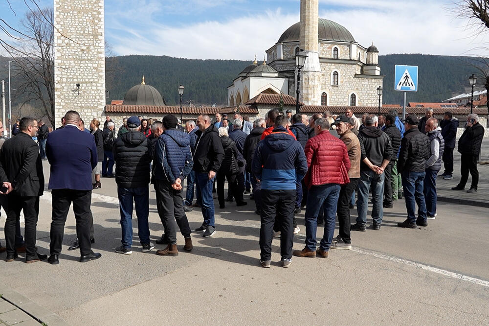 Sa ranijeg protesta radnika &ldquo;Vektre Jakić&rdquo;, Foto: Goran Malidžan