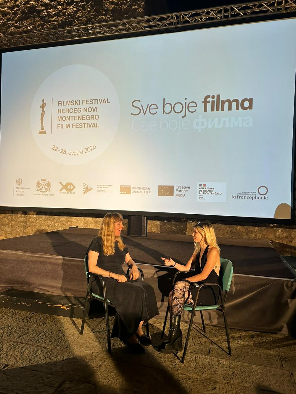 <p>"Ljetno festivalsko putovanje WeBalkans inicijative 'EU sa Tobom' završeno je na 39. Filmskom festivalu Herceg Novi &ndash; Montenegro Film Festival, gdje su se okupili filmski autori, studenti, Mladi evropski ambasadori i profesionalci iz filmske industrije oko zajedničkog pitanja: kako saradnja, obrazovanje i mogućnosti koje pruža podrška Evropske unije mogu pomoći novoj generaciji filmskih stvaralaca da svoje ideje pretvore u stvarnost?", saopšteno je iz inicijative WeBalkans</p>