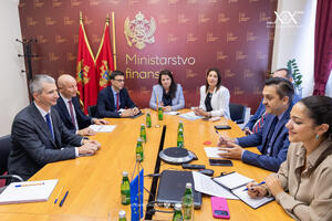 Vuković sa predstavnicima MMF-a: Crna Gora želi da u EU uđe...