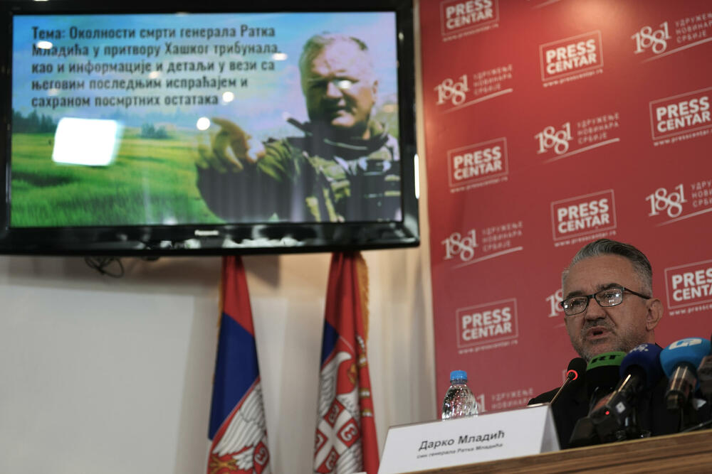 Darko Mladić na konferenciji za novinare u Beogradu
