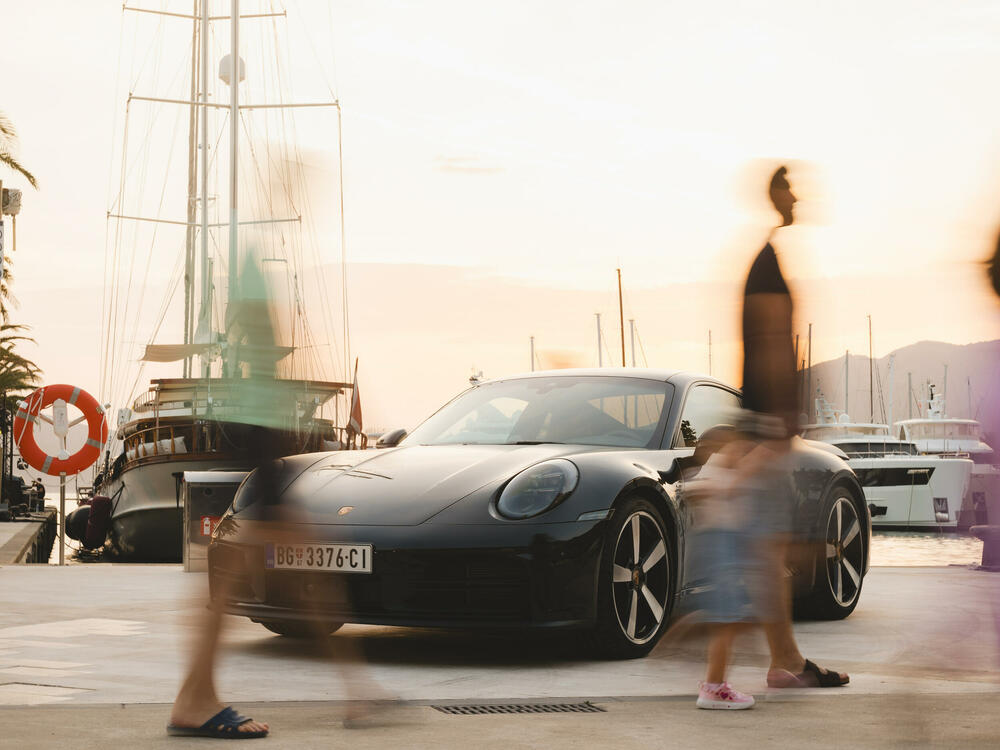 <p><strong>Porsche West Balkan organizovao je u Porto Montenegru prvi regionalni događaj koji je na jednom mestu okupio Porsche kupce, partnere i predstavnike svih šest tržišta regiona &ndash; Srbije, Crne Gore, Bosne i Hercegovine, Severne Makedonije, Kosova i Albanije.</strong></p>