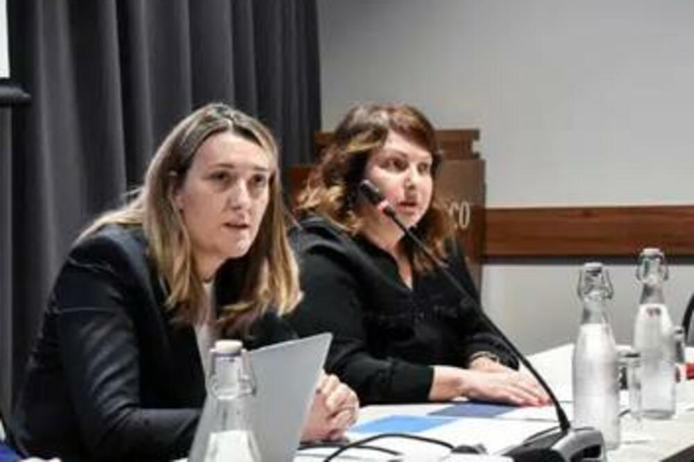 Jelica Krsmanović (lijevo) po mišljenju ASK-a ne može raditi u Kliničkom centru, Foto: KCCG