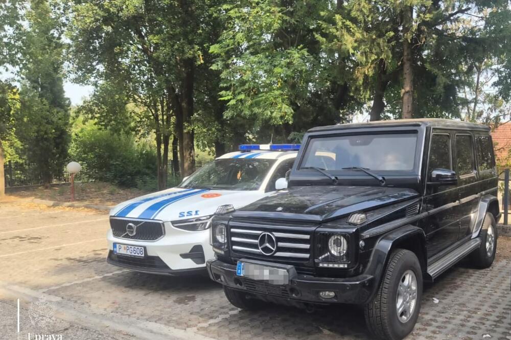 Zaplijenjena Zvicerova blinda, Foto: Uprava policije