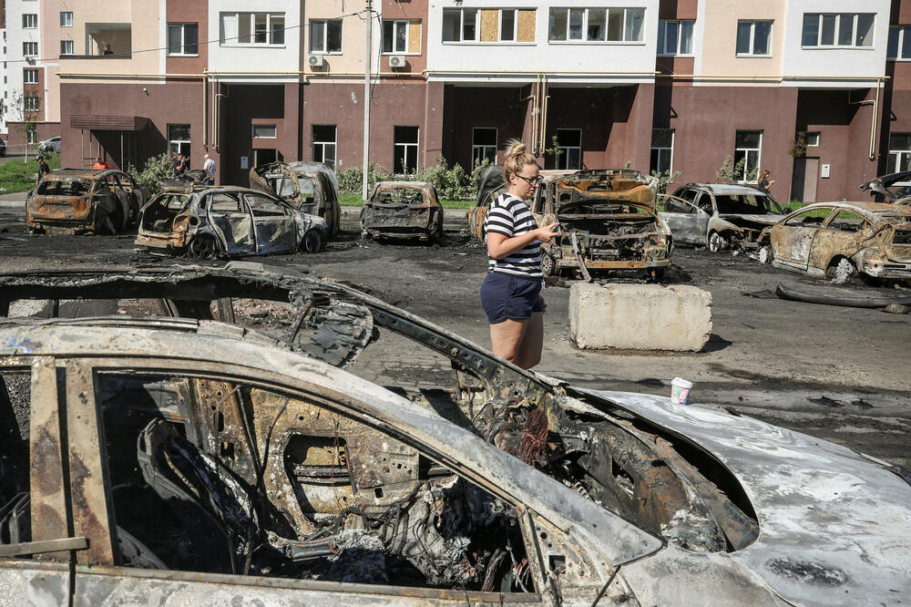 <p>Tokom posljednjih deset dana vazdušni napadi traju praktično bez prestanka, umjesto da se, kao ranije, uglavnom odvijaju noću, narušavajući osjećaj Ukrajinaca da njihova kampanja napada dronovima dugog dometa na Rusiju ponovo preokreće rat u njihovu korist</p>