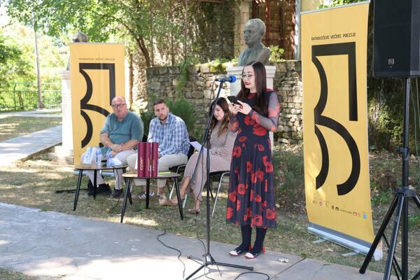 Sehada Bazdarević najbolja mlada pjesnikinja do 27 godina