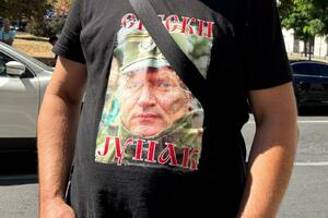 Zapis sa terena: 'Ko je pravi heroj - Ratko Mladić ili Luk...
