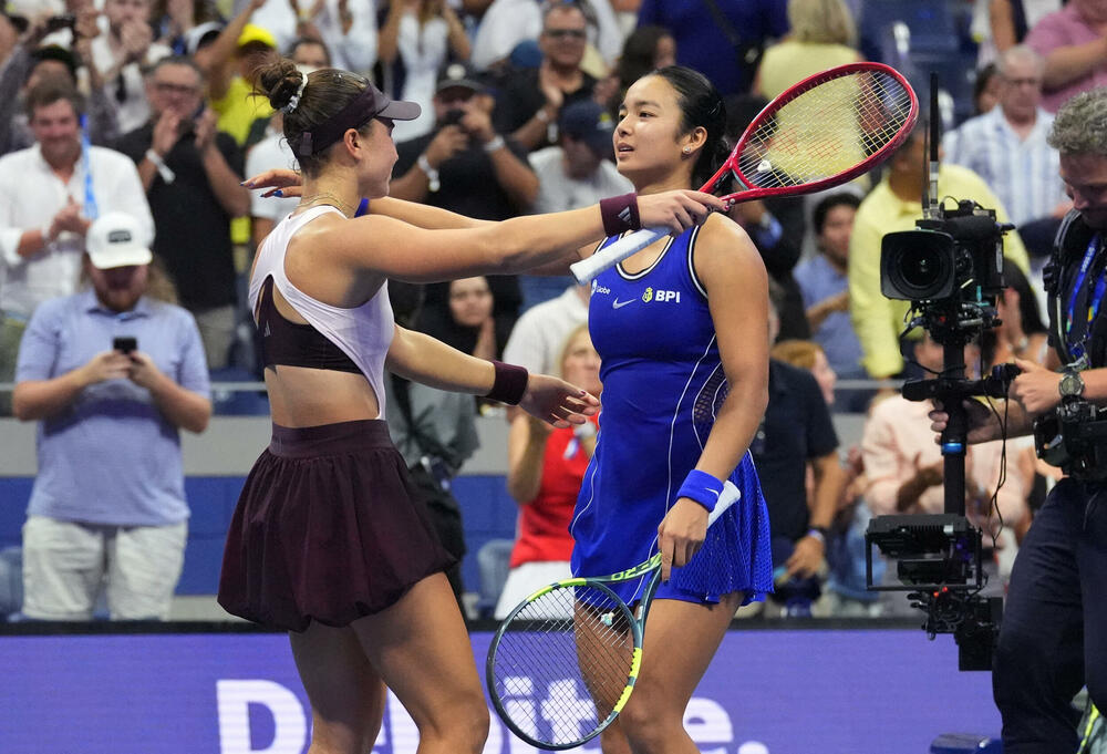 Iva Jović i Aleksandra Eala