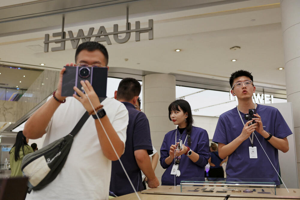 Huawei preklopni telefon