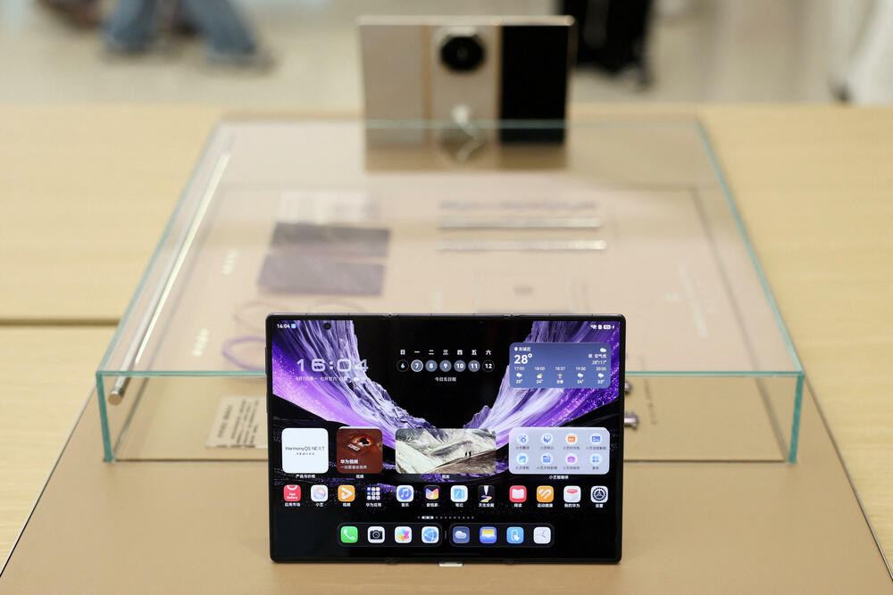 Huawei preklopni telefon