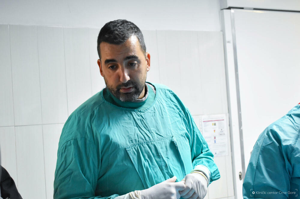 Dr Nikola Pavlović, Klinička bolnica Dubrava iz Zagreba