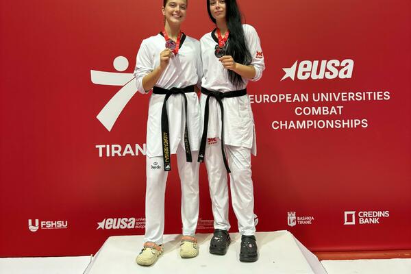 Sestre Berišaj se sa medaljama vraćaju sa Evropskog...