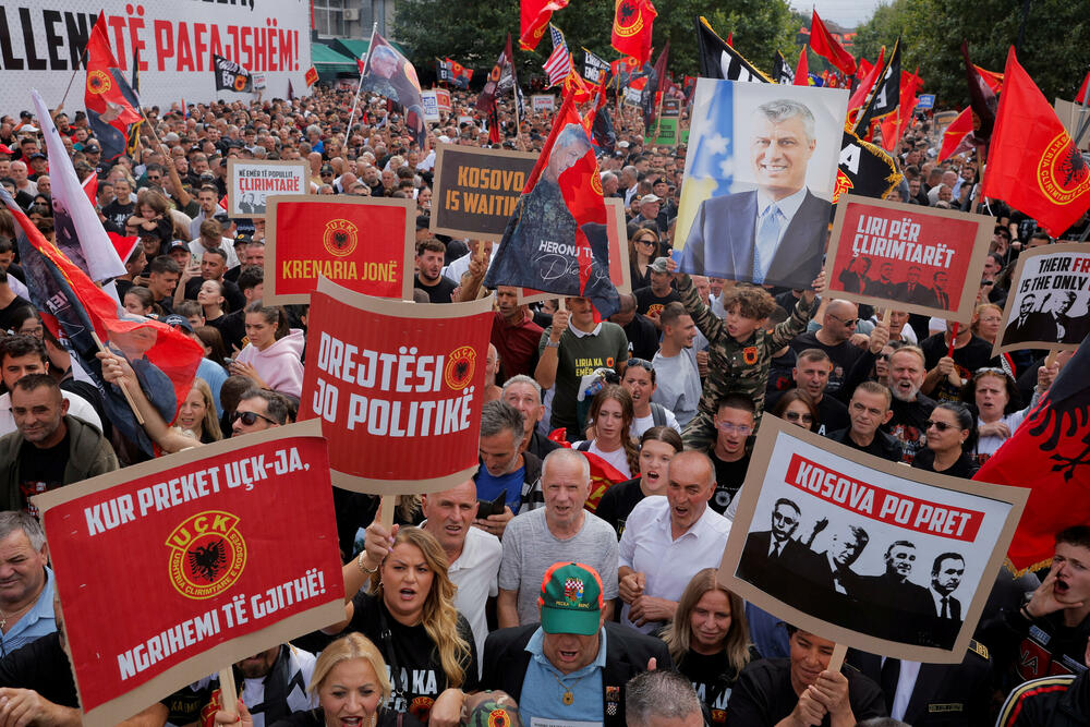 <p>"Nas OVK ujedinjuje, nekada nas je ujedinjavao, ujedinjuje nas i danas, ujedinjuje nas zauvijek", poručeno je sa skupa</p>