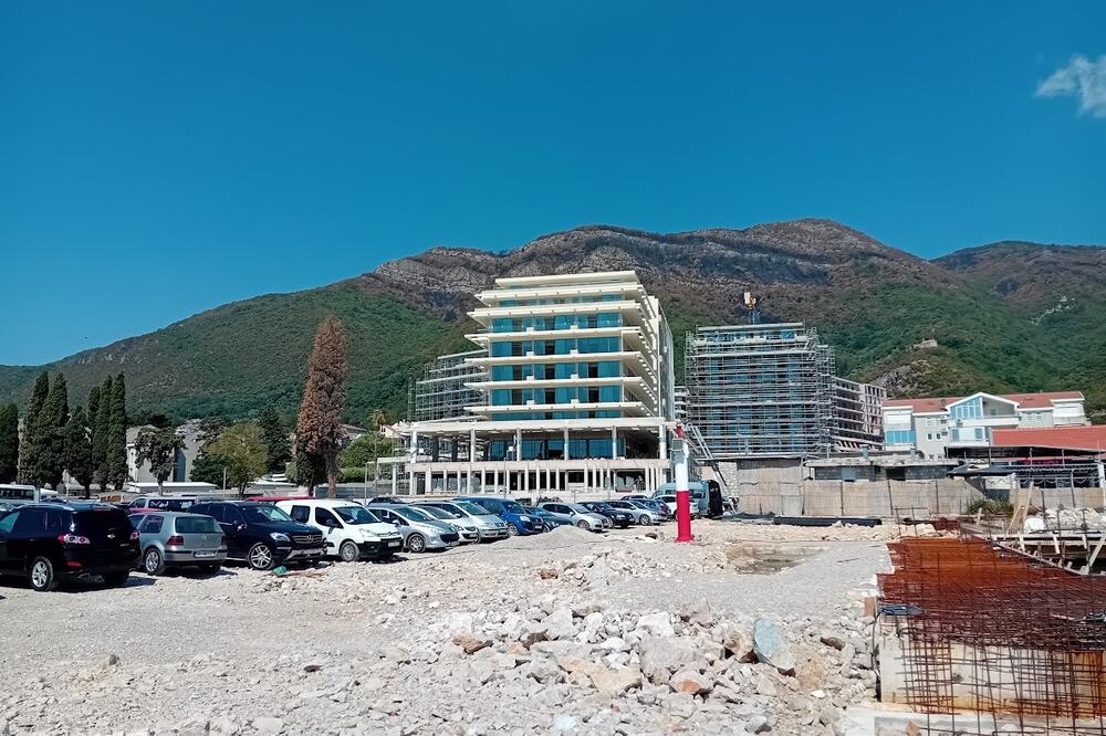 Hotel &ldquo;Carine&rdquo; u Baošićima u izgradnji, Foto: B. Vukićević