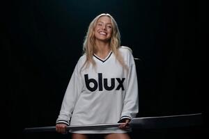 Sidni Svini na meti sportistkinja zbog reklame