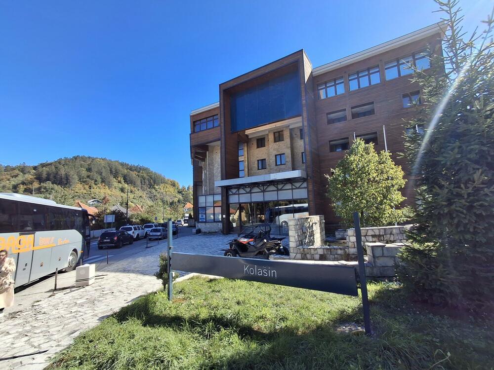“Pod ključem” i nekadašnji hotel “Lipka” u Kolašinu