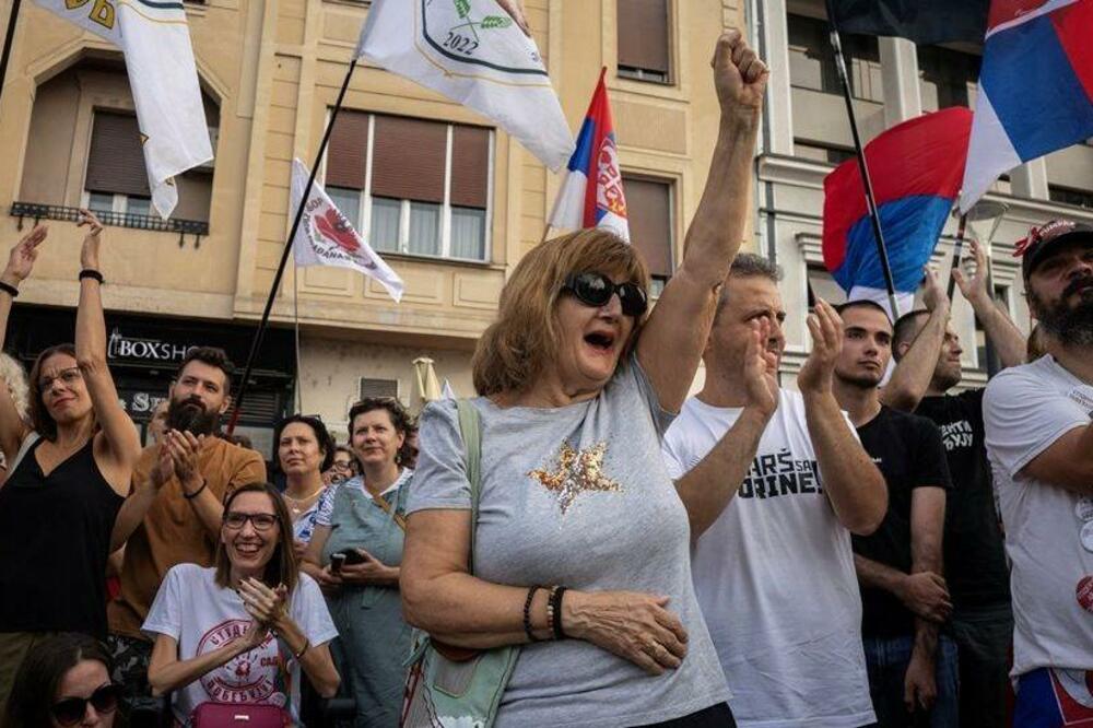Studenti su povukli prvi potez, održavši prvi predizborni skup u Novom Sadu kada su predstavili pojedine kandidate 10. septembra, Foto: Reuters
