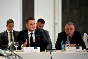 Zenović u Skoplju: Proširenje posmatrati kao ulaganje u EU