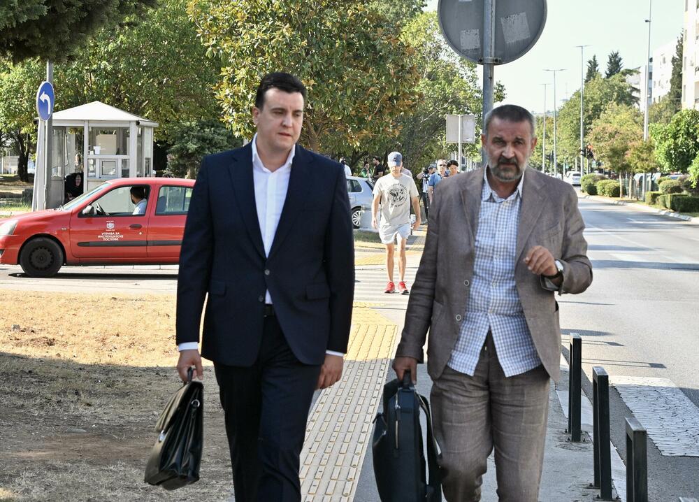 <p>"Ja sam samo indirektno pomenut, dao sam u svojstvu građanina svoja saznanja i to je to", rekao je bivši ministar pravde</p>
