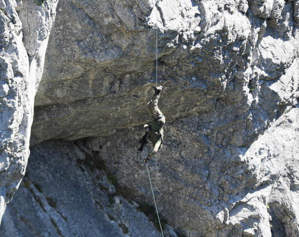 <p>Danom visokih zvanica i završnim prikazom sposobnosti učesnika na Pirlitoru, danas završena međunarodna vojna vježba planinskog ratovanja CC26, najveća međunarodna vojna vježba do sada održana u Crnoj Gori</p>