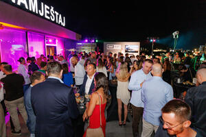 Entext otvorio novi showroom u Baru