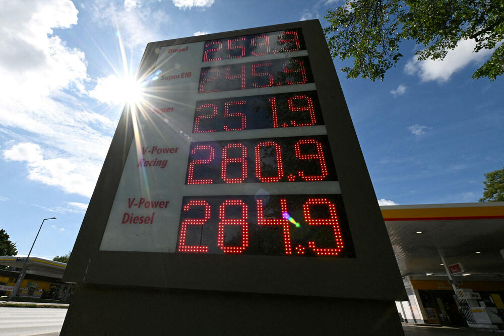 Cijene benzina i dizela na benzinskoj pumpi u Minhenu 14. septembra