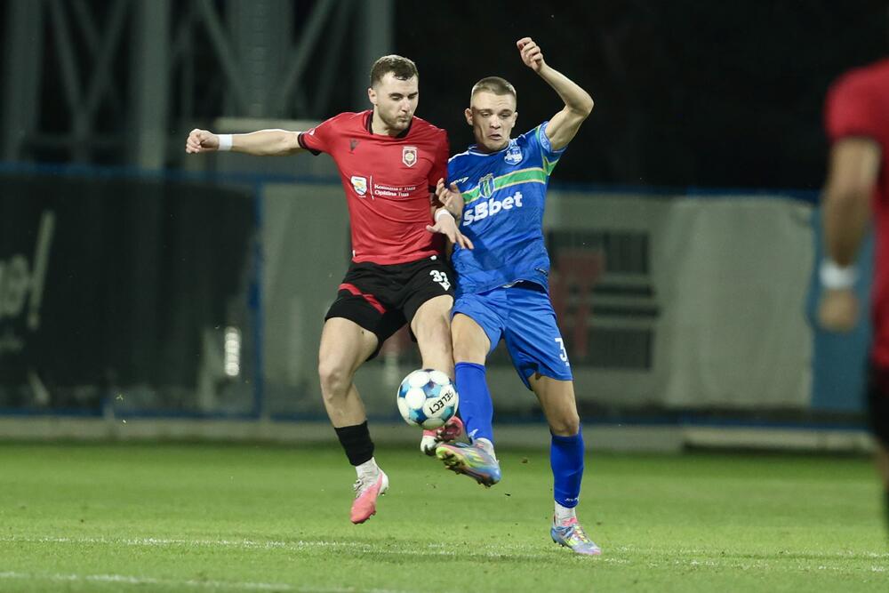 <p>Ulcinjani danas u 9. kolu MeridianBet 1. CFL savladali Jezero 4:1. Dečić igrao neriješeno sa Mornarom (1:1), Bokelj SBBet savladao Mladost Lob.Bet 3:0</p>