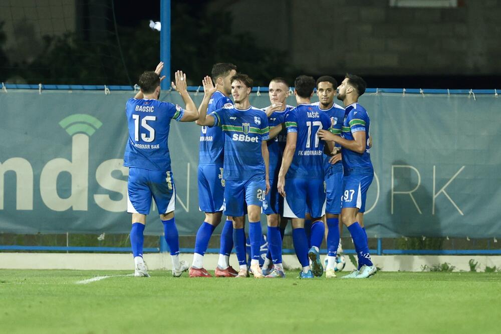 <p>Ulcinjani danas u 9. kolu MeridianBet 1. CFL savladali Jezero 4:1. Dečić igrao neriješeno sa Mornarom (1:1), Bokelj SBBet savladao Mladost Lob.Bet 3:0</p>
