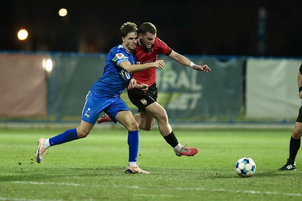 <p>Ulcinjani danas u 9. kolu MeridianBet 1. CFL savladali Jezero 4:1. Dečić igrao neriješeno sa Mornarom (1:1), Bokelj SBBet savladao Mladost Lob.Bet 3:0</p>