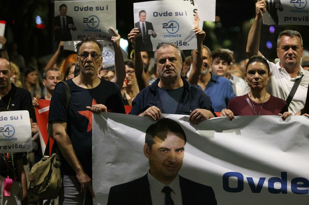 Sa skupa podrške ekipi emisije "24 minuta sa Zoranom Kesićem", Foto: Betaphoto