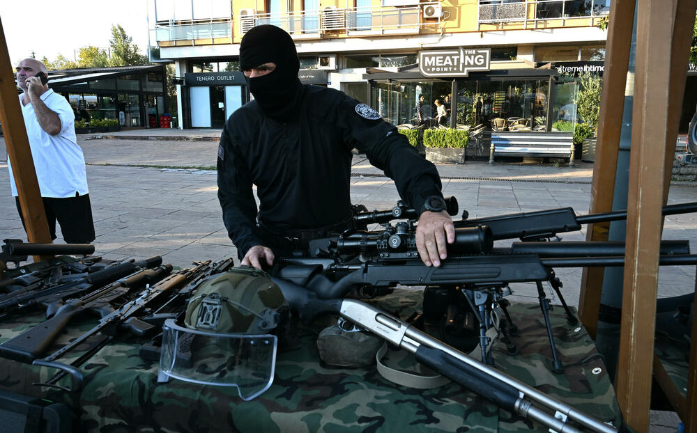 <p>Na događaju građanima predstavljena policijska oprema</p>