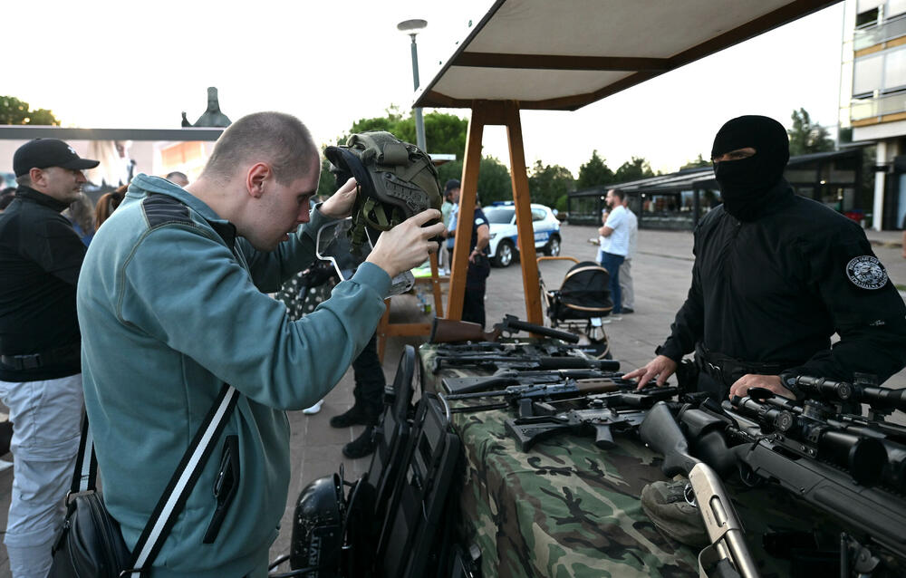 <p>Na događaju građanima predstavljena policijska oprema</p>