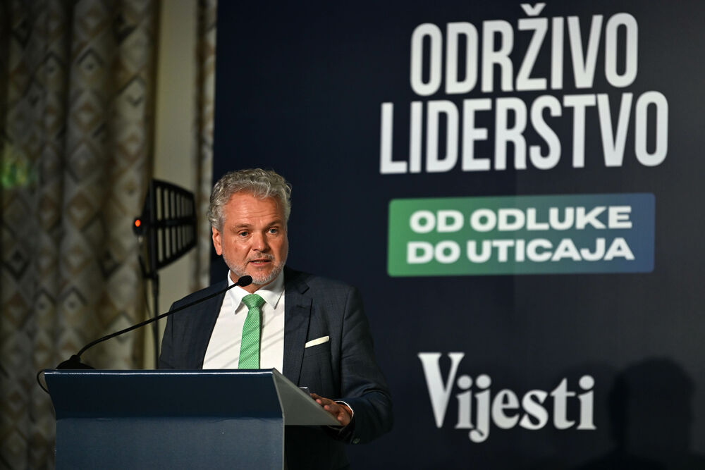 <p>Vijesti organizovale konferenciju koja je okupila okupiće predstavnike institucija, međunarodnih organizacija, poslovne, akademske i finansijske zajednice, civilnog sektora, kao i stručnjake iz oblasti održivog razvoja, energetike, investicija i ESG-a</p>