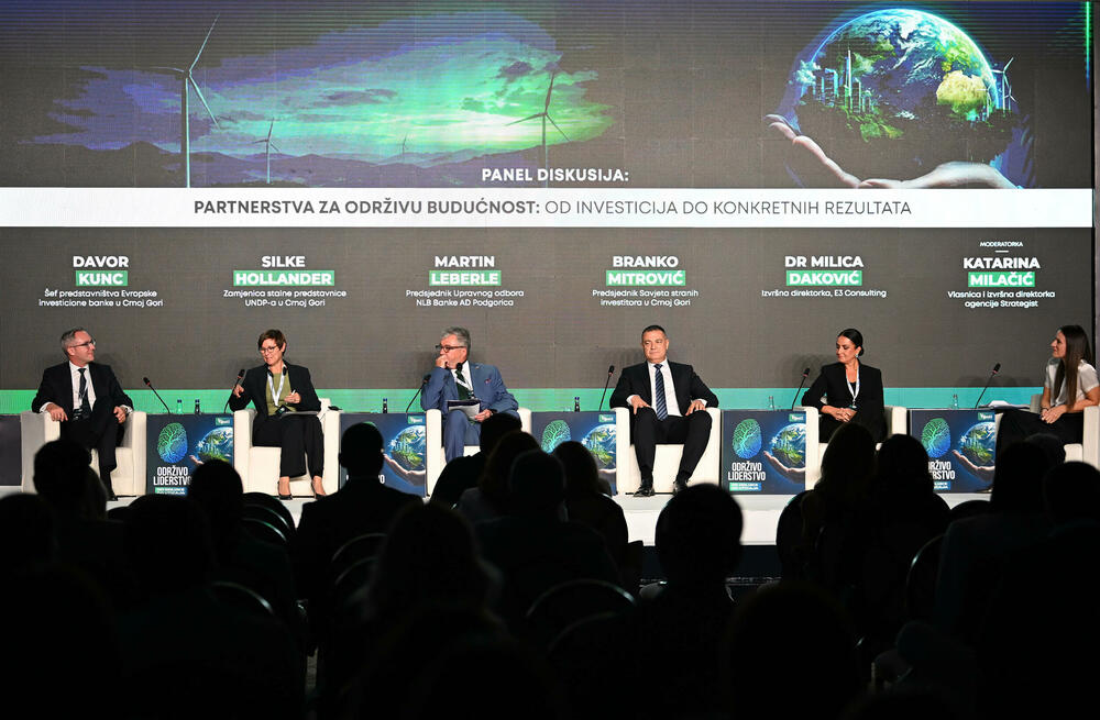 <p>Vijesti organizovale konferenciju koja je okupila okupiće predstavnike institucija, međunarodnih organizacija, poslovne, akademske i finansijske zajednice, civilnog sektora, kao i stručnjake iz oblasti održivog razvoja, energetike, investicija i ESG-a</p>
