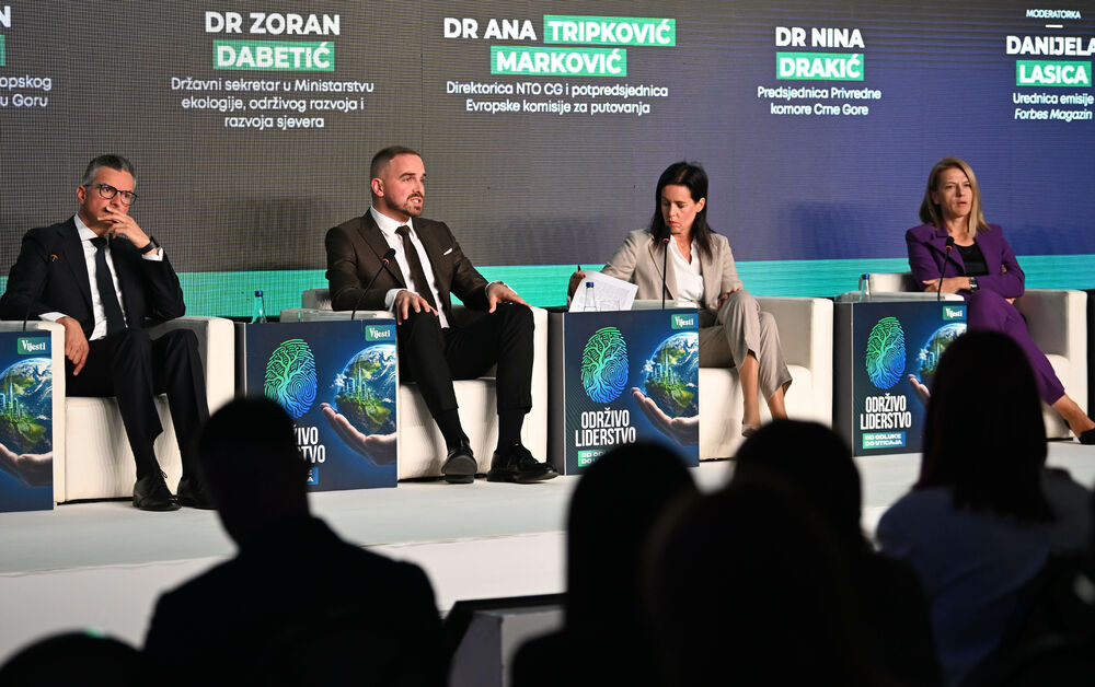<p>Vijesti organizovale konferenciju koja je okupila okupiće predstavnike institucija, međunarodnih organizacija, poslovne, akademske i finansijske zajednice, civilnog sektora, kao i stručnjake iz oblasti održivog razvoja, energetike, investicija i ESG-a</p>