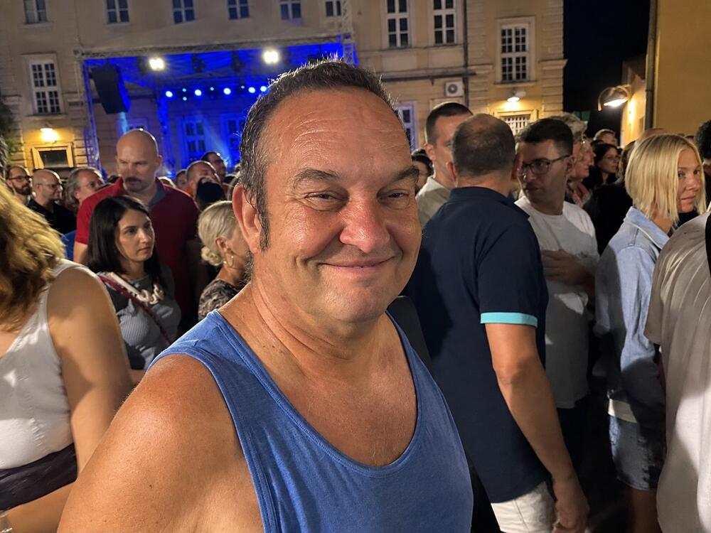 Milan Bulatović na koncertu Vlatka Stefanovskog u Nišu 26. avgusta 2022