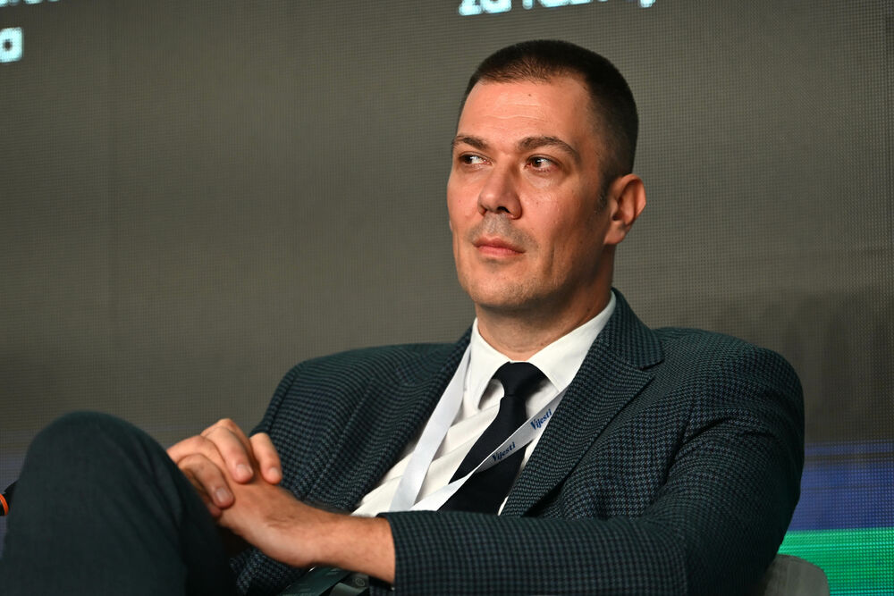 <p>Vijesti organizovale konferenciju koja je okupila okupiće predstavnike institucija, međunarodnih organizacija, poslovne, akademske i finansijske zajednice, civilnog sektora, kao i stručnjake iz oblasti održivog razvoja, energetike, investicija i ESG-a</p>