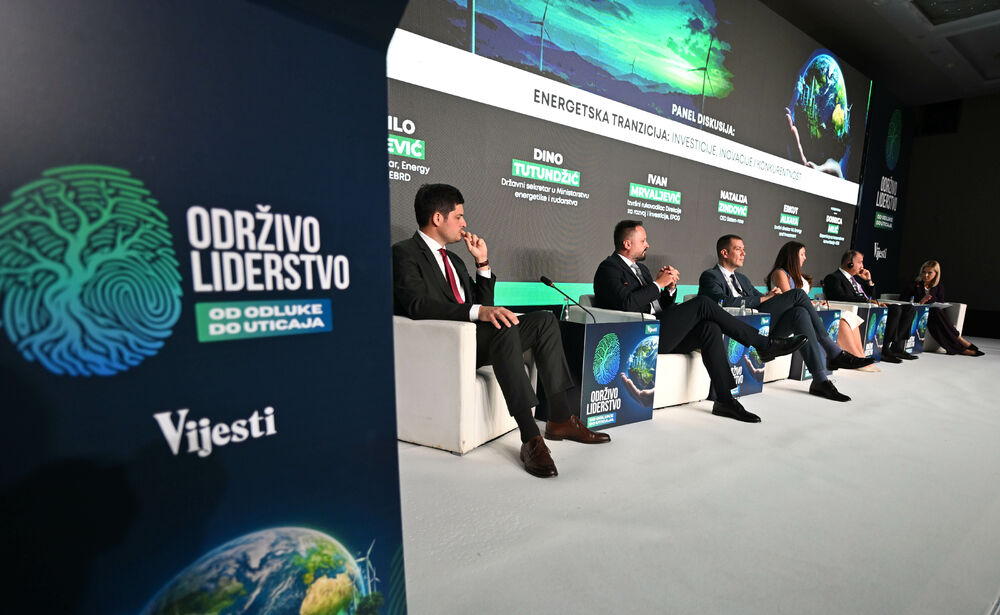 <p>Vijesti organizovale konferenciju koja je okupila okupiće predstavnike institucija, međunarodnih organizacija, poslovne, akademske i finansijske zajednice, civilnog sektora, kao i stručnjake iz oblasti održivog razvoja, energetike, investicija i ESG-a</p>