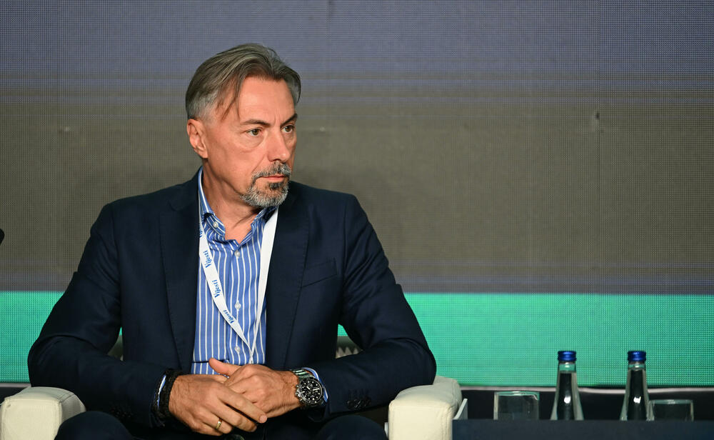<p>Vijesti organizovale konferenciju koja je okupila okupiće predstavnike institucija, međunarodnih organizacija, poslovne, akademske i finansijske zajednice, civilnog sektora, kao i stručnjake iz oblasti održivog razvoja, energetike, investicija i ESG-a</p>